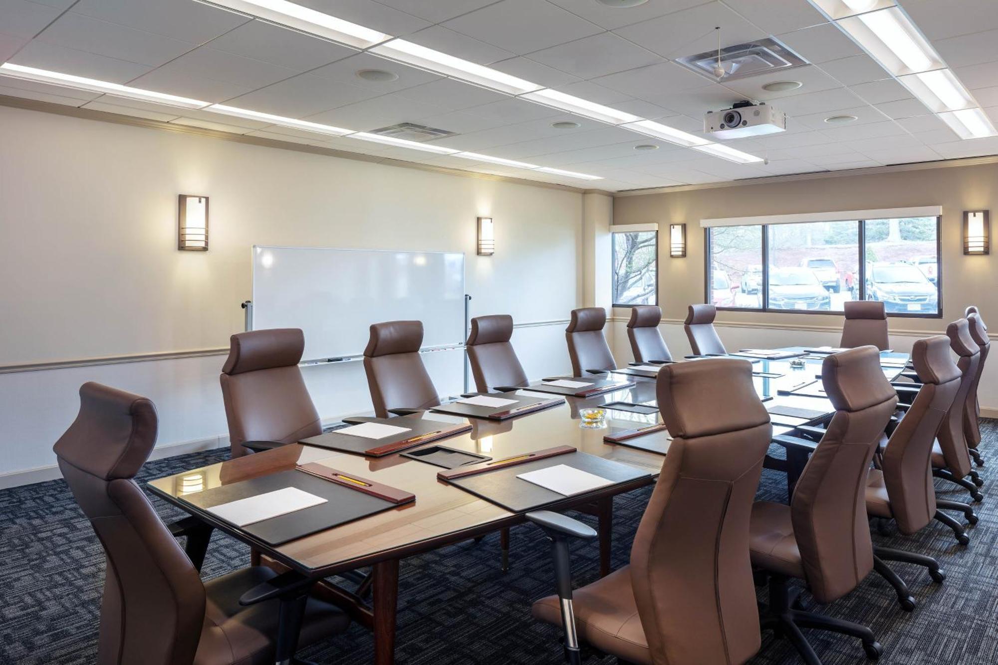 Four Points By Sheraton Norwood Conference Center المظهر الخارجي الصورة